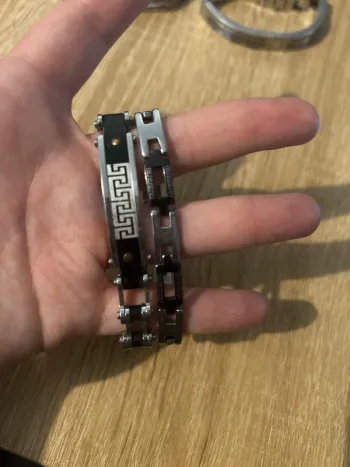Lot 2 bracelets homme