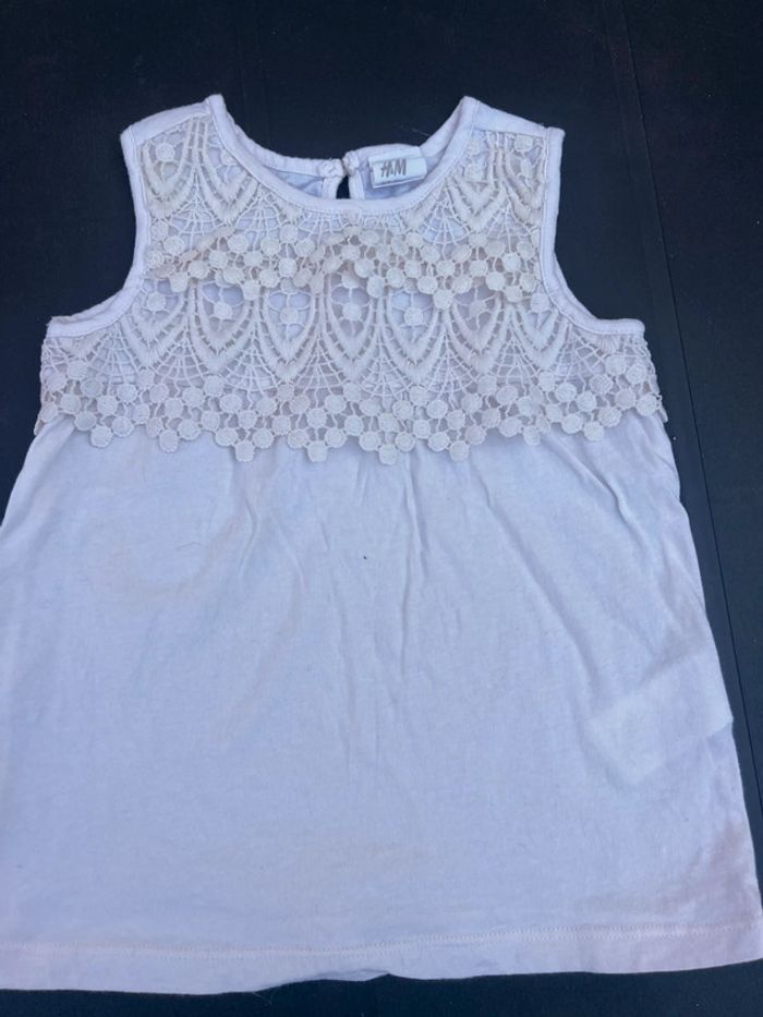 Petit débardeur dentelle h&m 9-12 mois