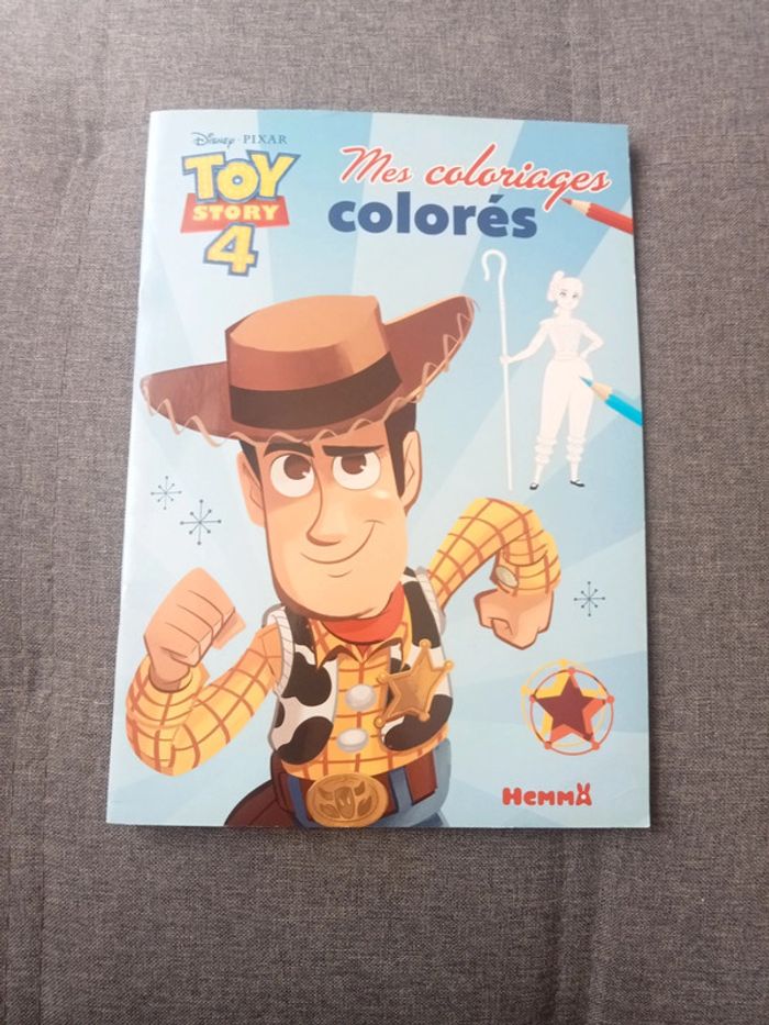 Coloriage colorés toy story 4