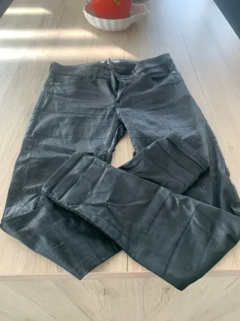 Pantalon enduit