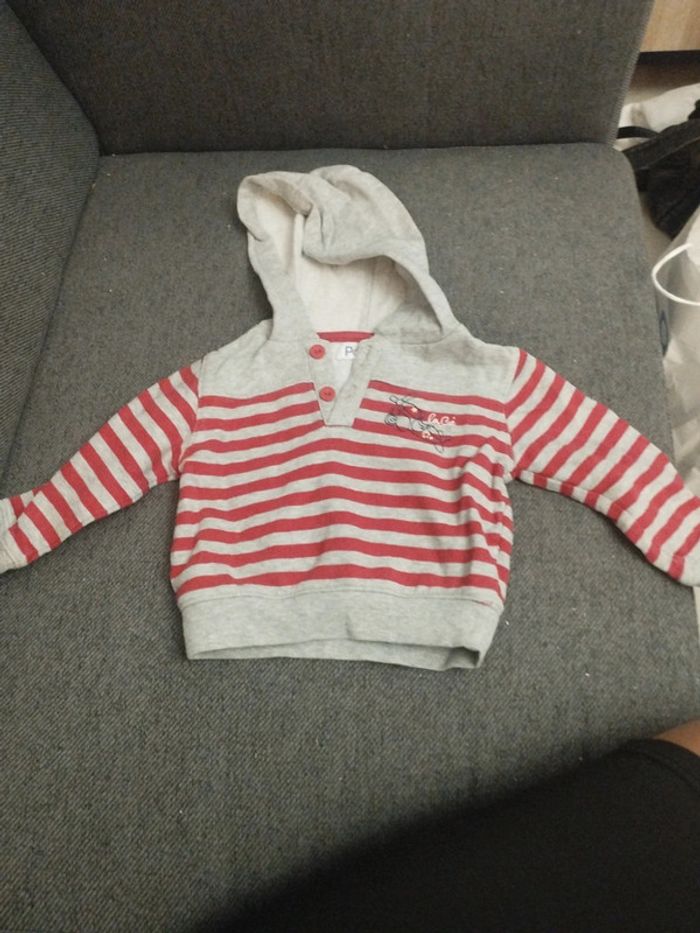 Sweat à capuche 18 mois