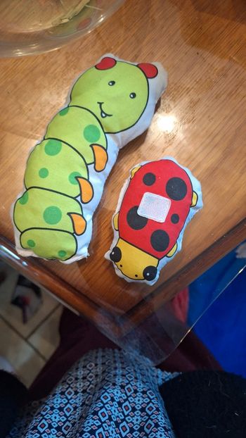 Pelluche insectes enfin petites betes