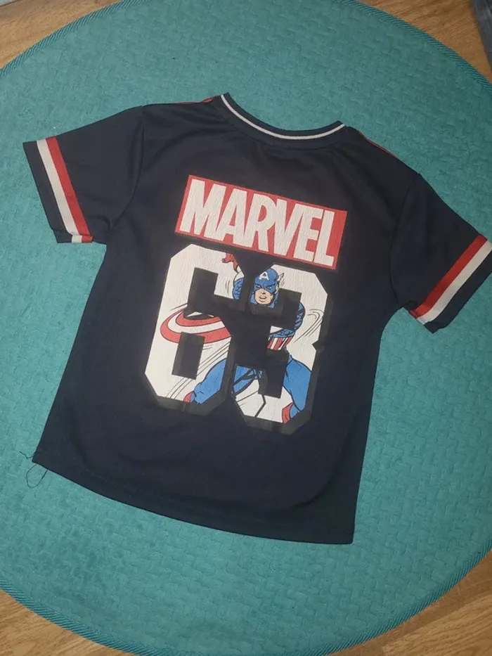 Tee shirt marvel 6/7 ans - photo numéro 3