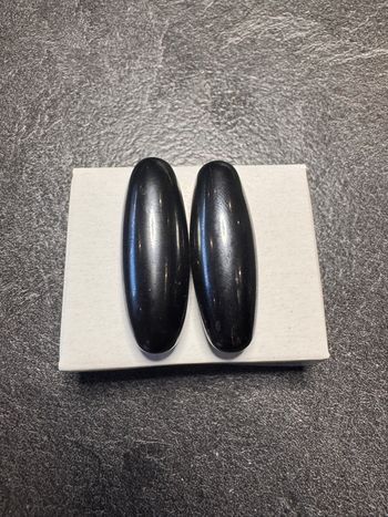 Lot 2 pierres polies – hématite aimantée – 64g