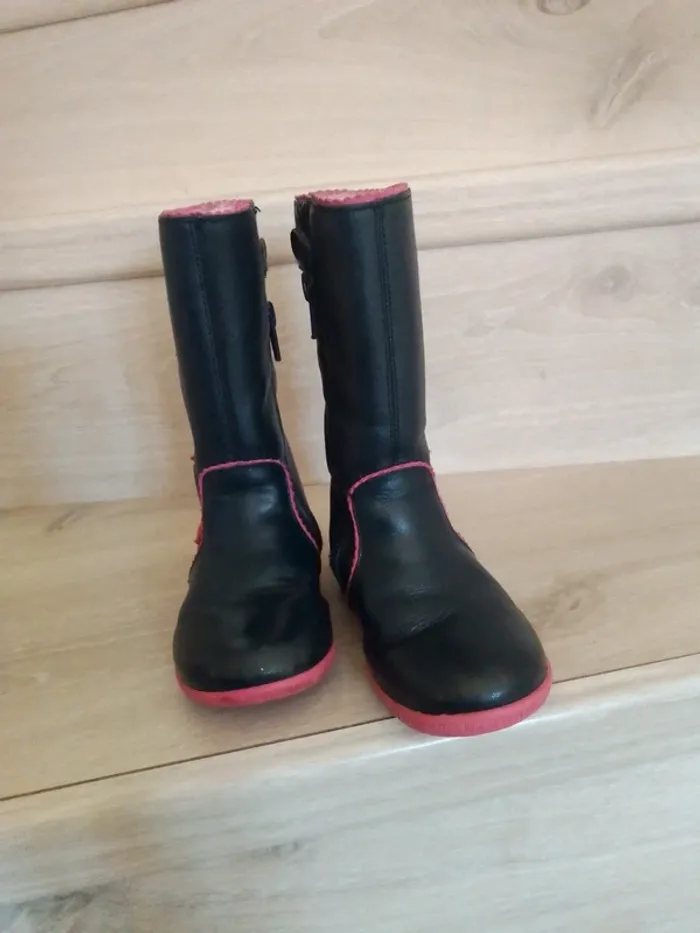 Bottes en cuir Agatha Ruiz de la Prada 23 - photo numéro 4