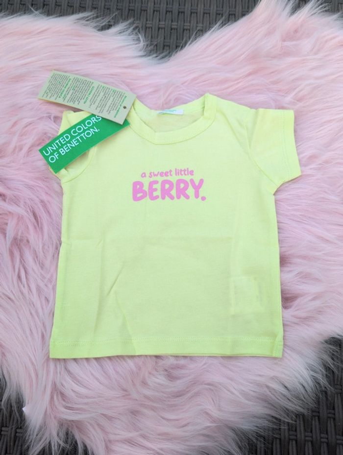 T-shirt United colors of benetton 1 mois neuf