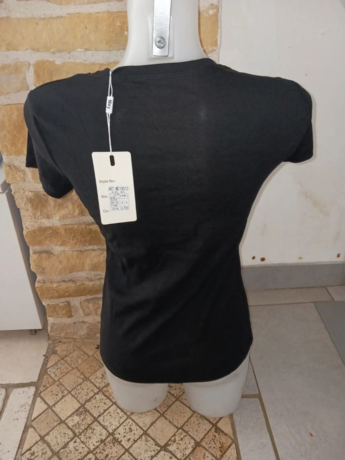 Tee-shirt noir taille 38 40 - photo numéro 3