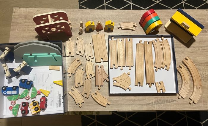 Circuit de train 54 pieces Oxybul - photo numéro 3