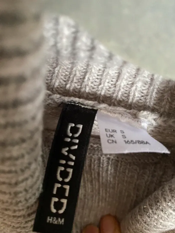 pull gris clair h&m divided taille S col roulé neuf - photo numéro 3