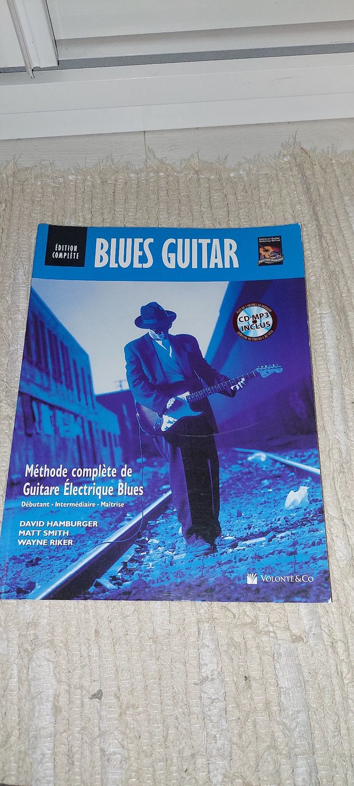 David hamburger & matt smith
- Blues guitare edition
complete - recueil + cd-mp3
version francaise