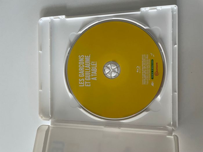 DVD Blu-ray Les garçons et Guillaume à table - photo numéro 3
