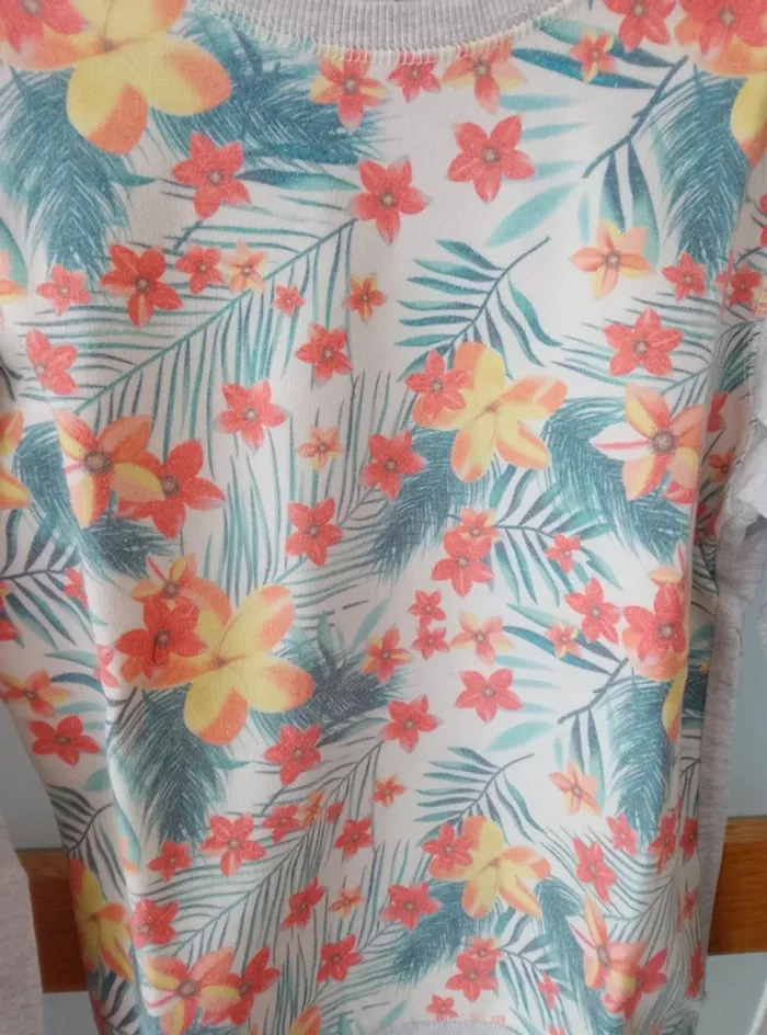 Pull Sweat Fille 11/12 ans - photo numéro 2