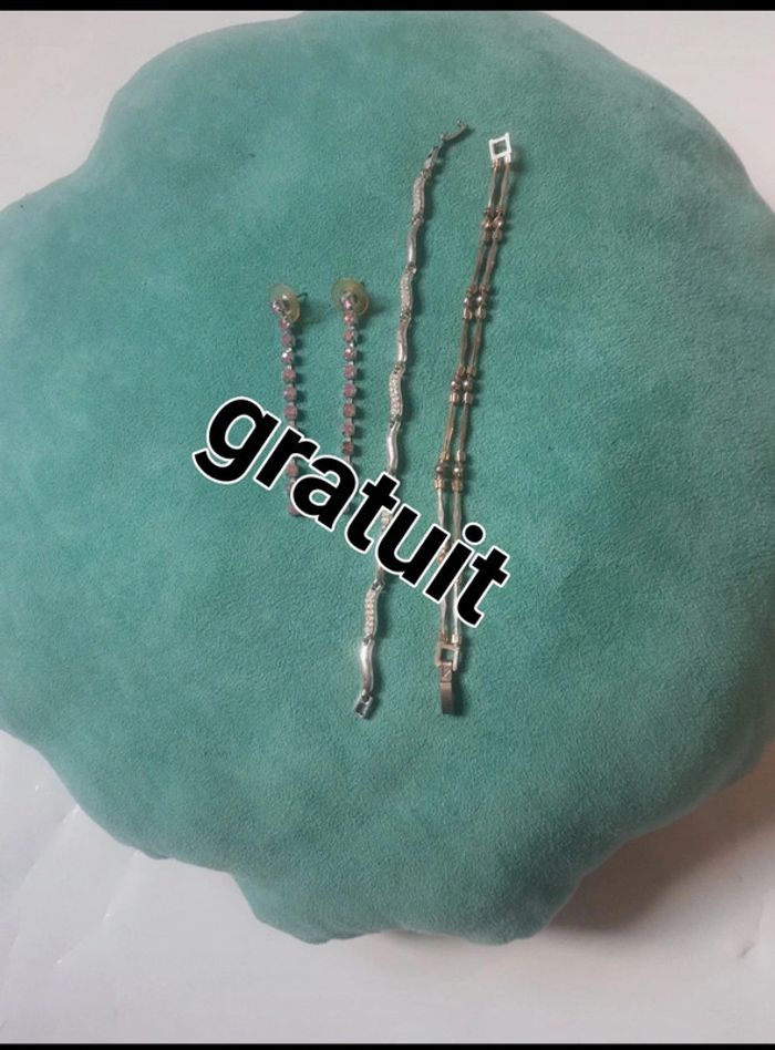 Lot bijoux