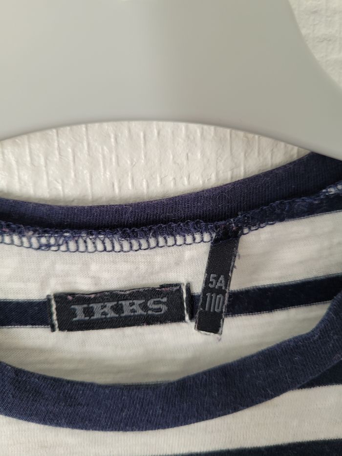 T-shirt rayé course IKKS 5 ans TBE - photo numéro 5