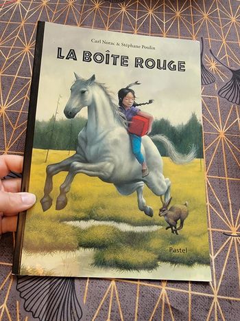 La boîte rouge