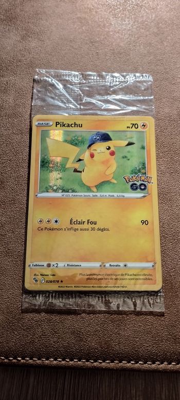 Carte pokémon Pikachu 