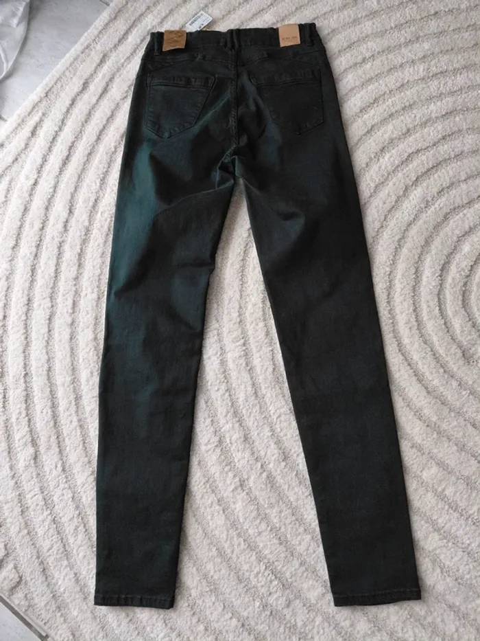 Pantalon taille S neuf - photo numéro 3