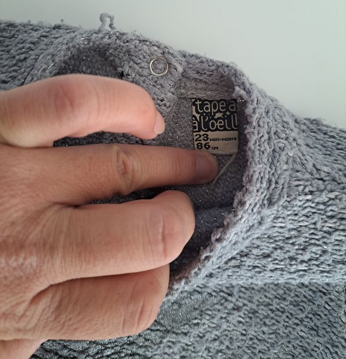 Pull avec étoile pailletée fille 24 mois BE - photo numéro 6