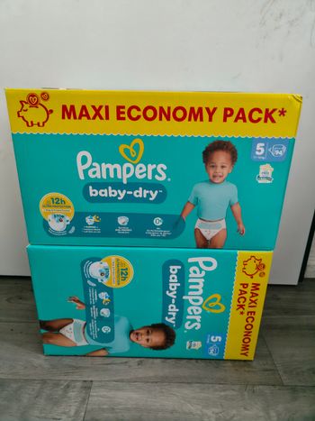 02 carton couche taille 5