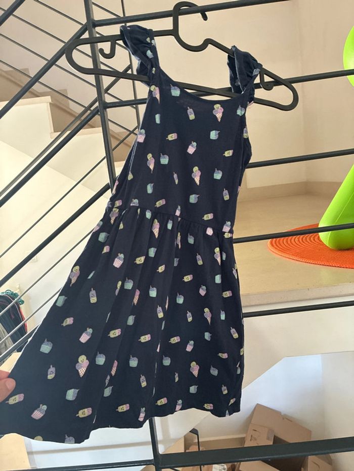 Robe légère kiabi motif glaces 6 ans état neuf - photo numéro 2