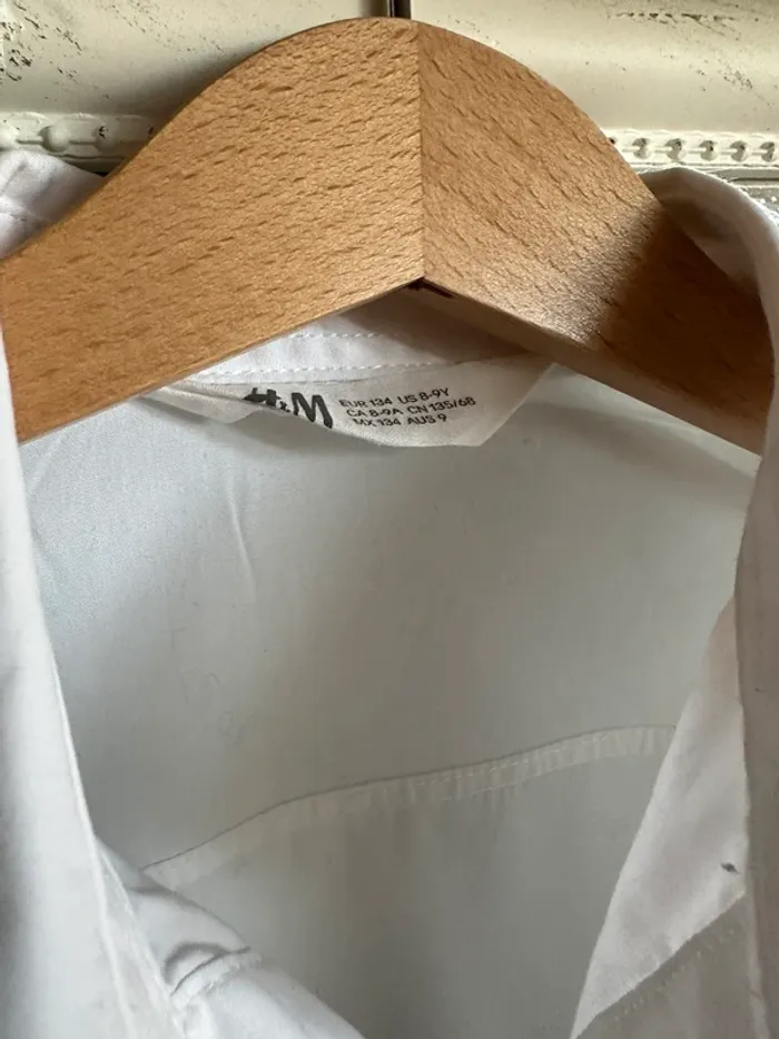 Chemise blanche H&M 8/9 ans - photo numéro 2