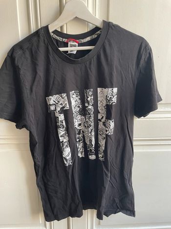 T-shirt the north face