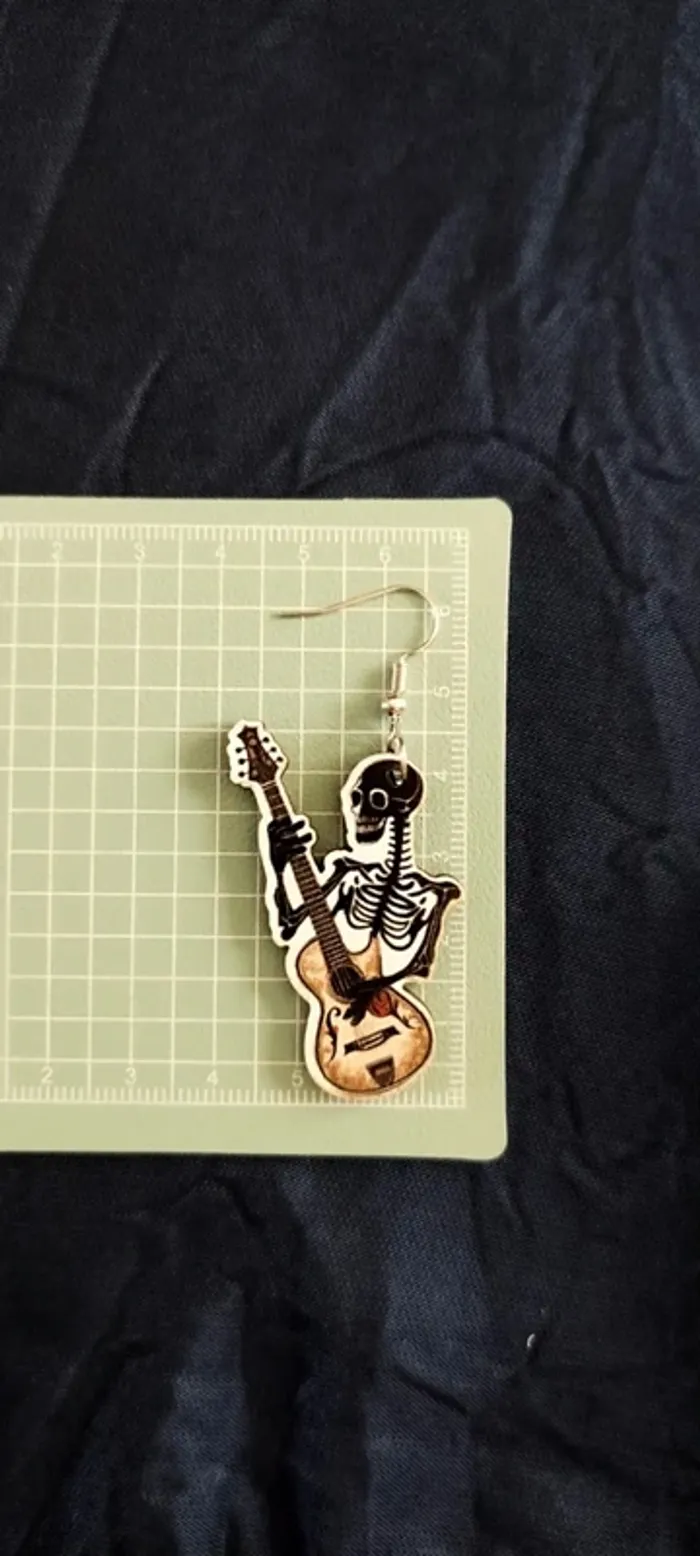 Boucles d'oreilles Squelette Rock'n'roll - photo numéro 3