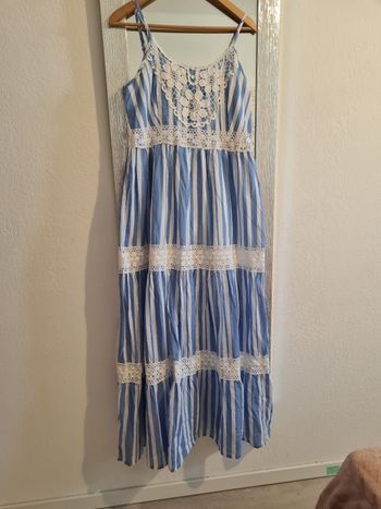 Robe raillé bleu ciel