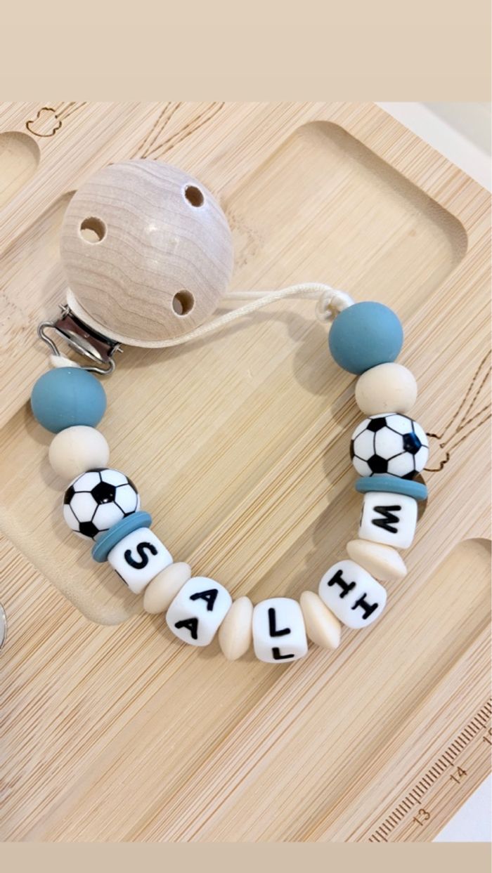 Attache tétine personnalisée