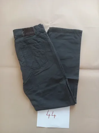Pantalon 44 (Achat=>offert)