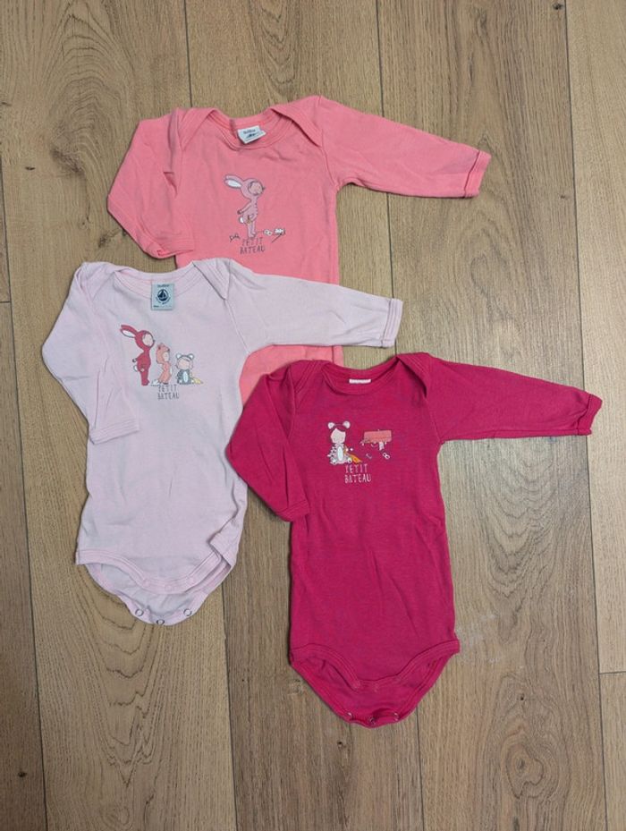 Lot bodies 3 mois - photo numéro 6