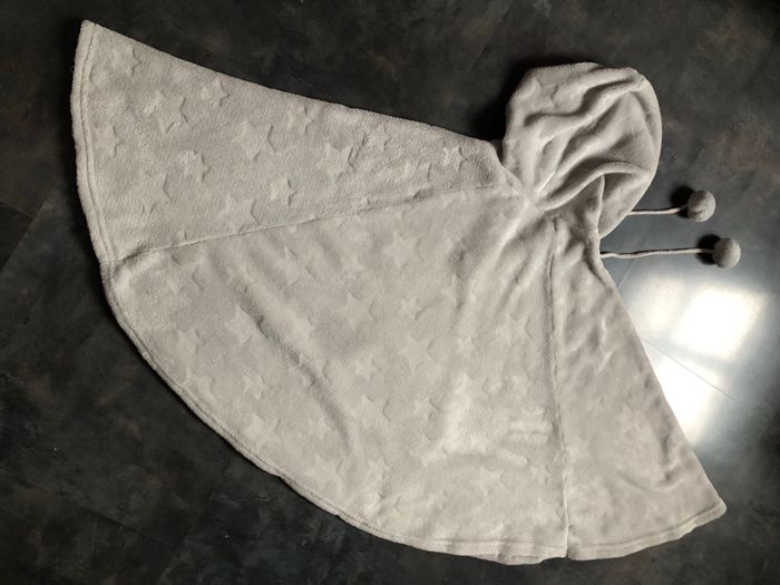 Cape sur robe de chambre en pilou polaire - photo numéro 6