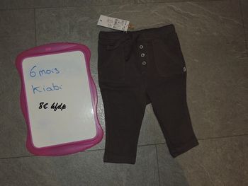 pantalon kiabi taille 6 mois neuf