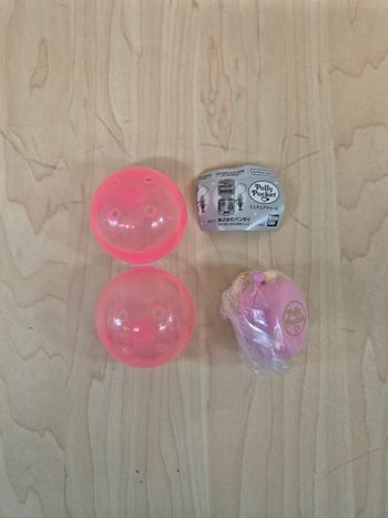 Gashapon charm Polly Pocket série 1 : 1989 Button's Animal Hospital