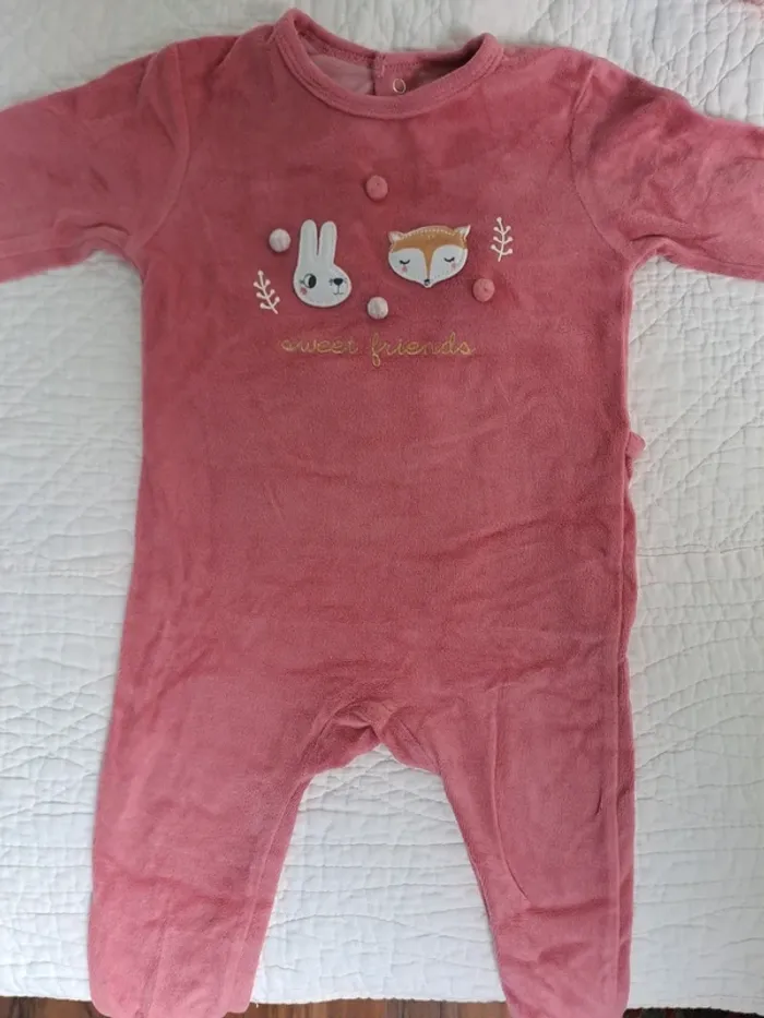 Lot 4 pyjama 12 mois - photo numéro 2