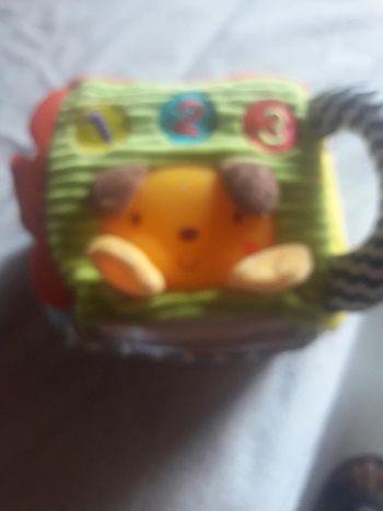 Cube interactif éveil vtech