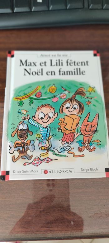 Max et Lili fêtent Noël en famille