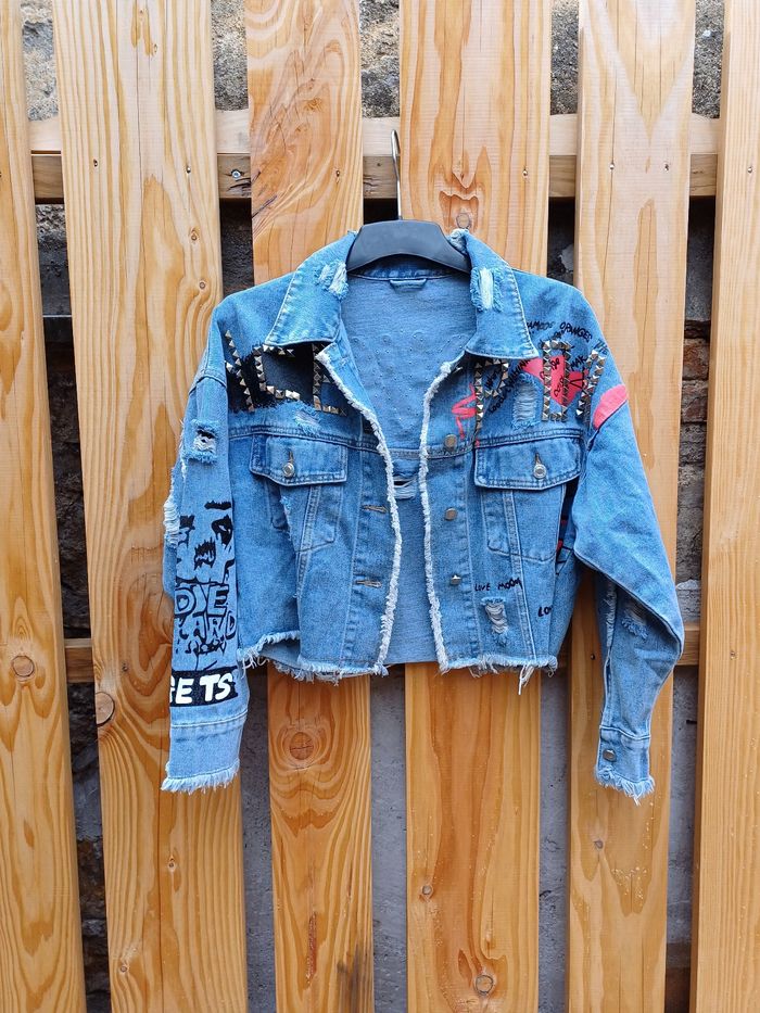 Magnifique veste en jean courte et oversize - photo numéro 9