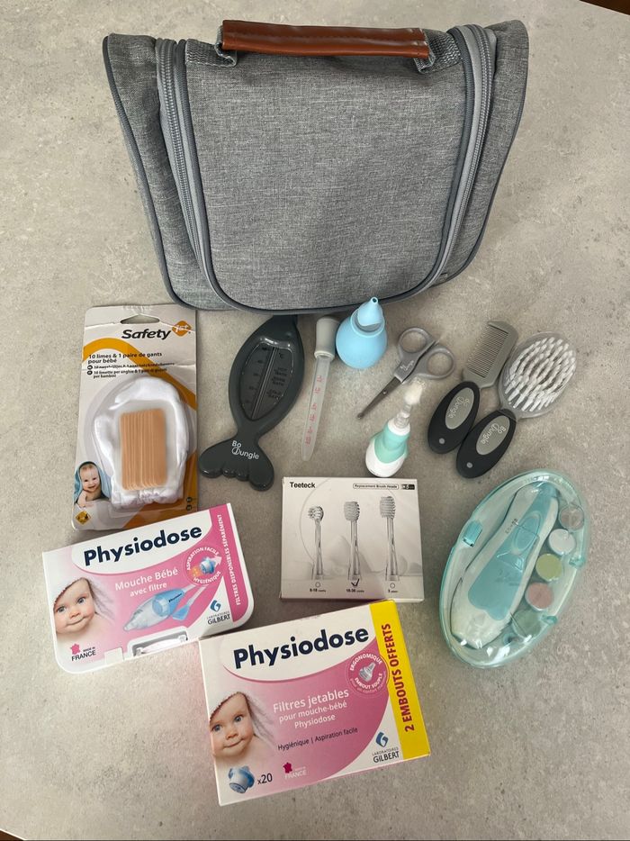 Trousse de toilette et accessoires