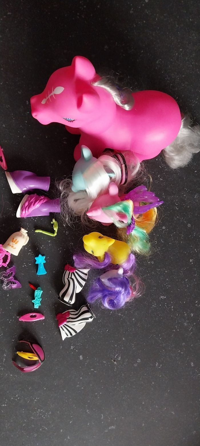 Lot de 5 poneys avec accessoires - photo numéro 7