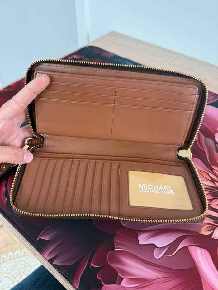 Grand portefeuille Michael Kors collection Jet Set marron/rouge/fushia/doré - photo numéro 5