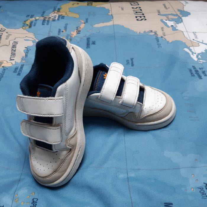 Baskets Adidas p.27 - photo numéro 7
