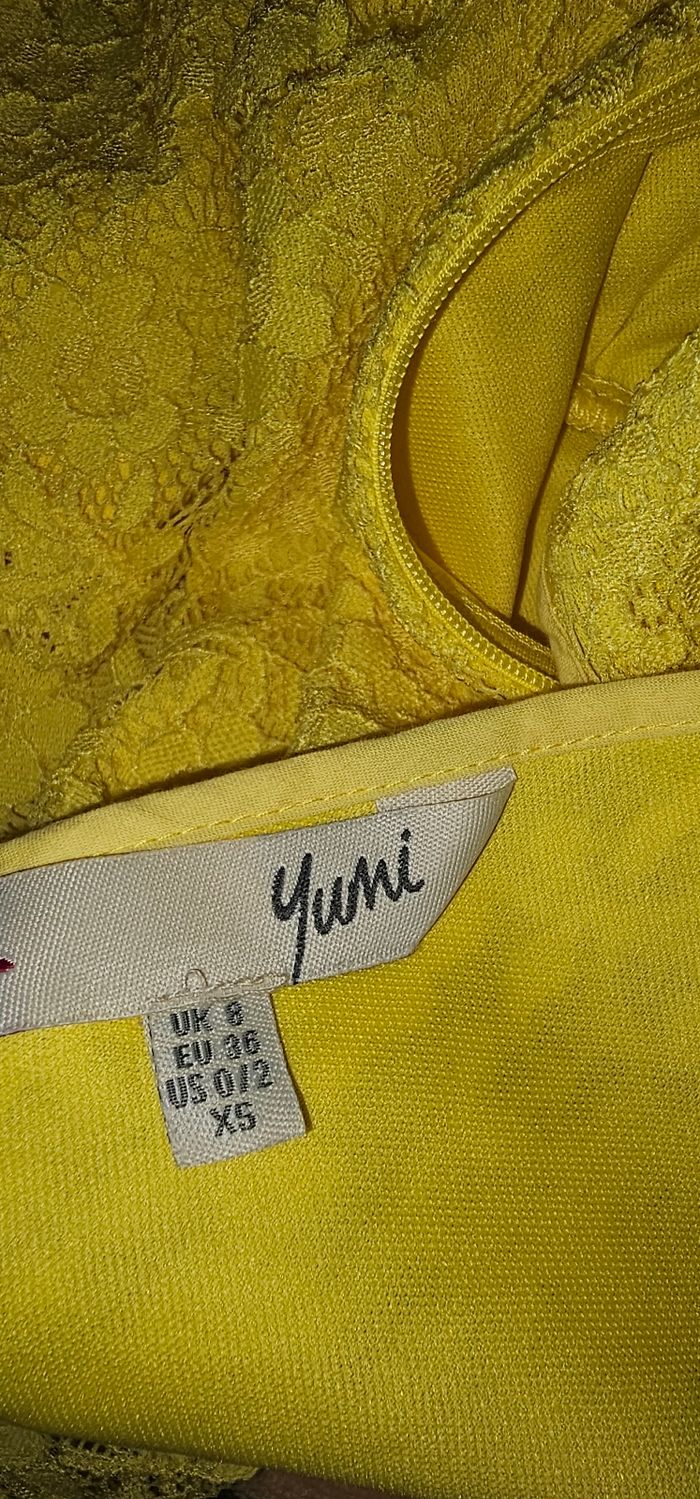 Robe jaune - photo numéro 3