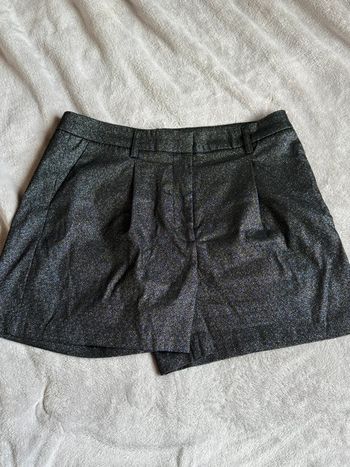 Short argenté taille 42