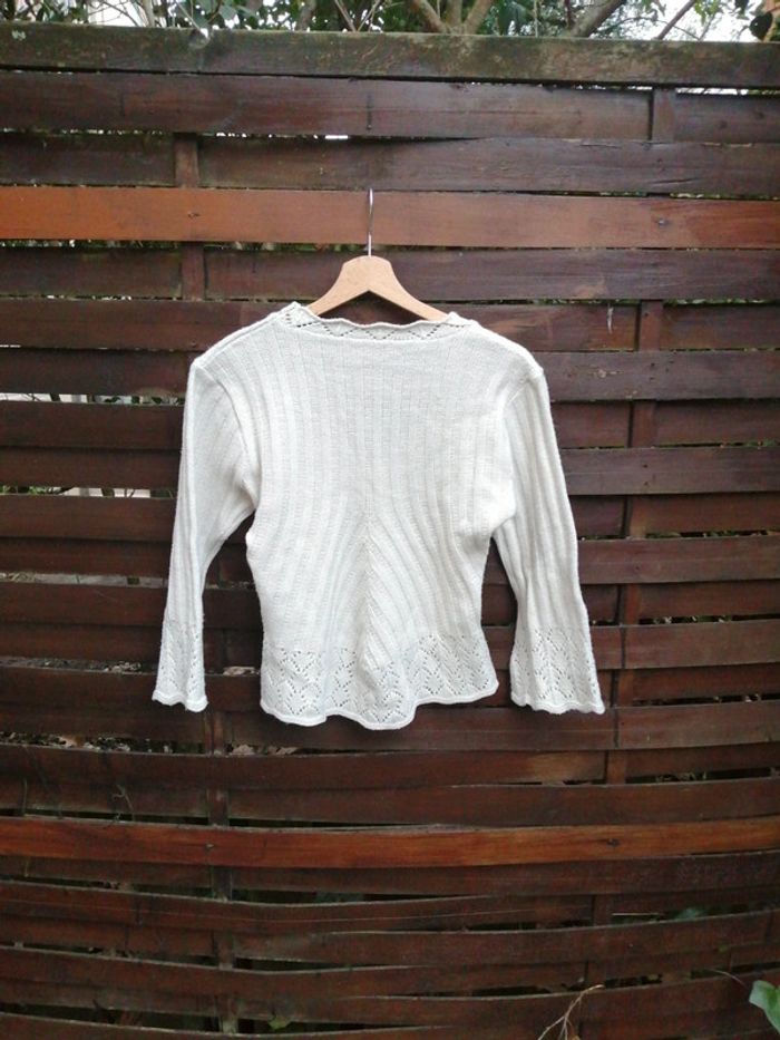 Joli pull beige - photo numéro 4