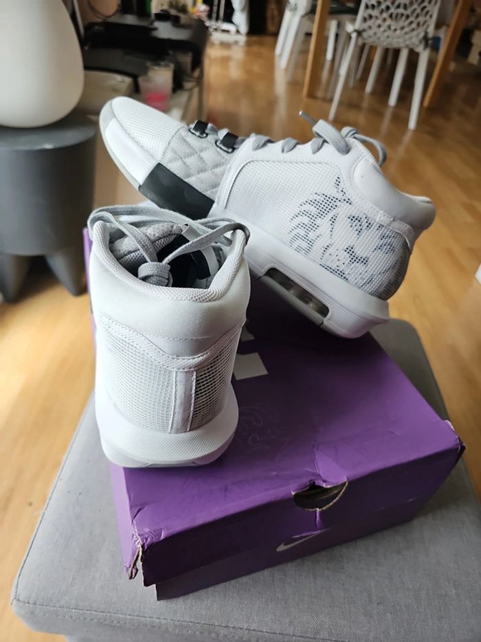 🔥Lebron Witness 8 T EUR 44.5 🏀 - photo numéro 2