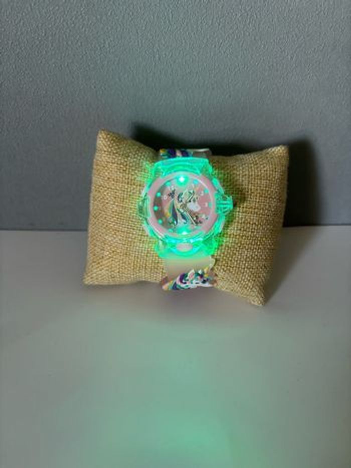 Montre lumineuse licorne - photo numéro 2