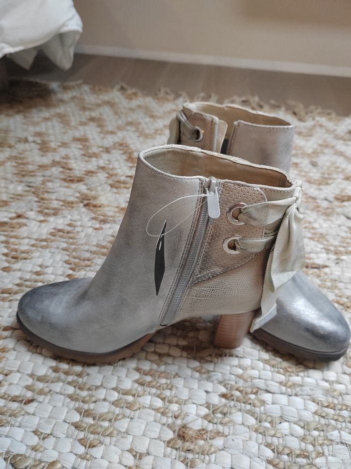 Chaussures neuves - photo numéro 2