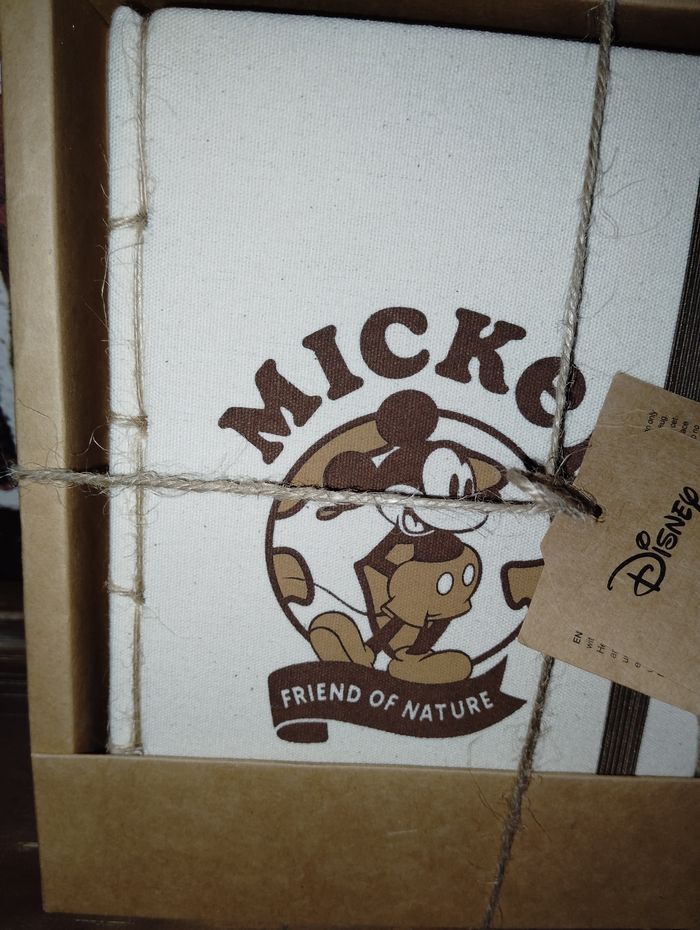 Coffret carnet, stylo et trousse Mickey - photo numéro 3