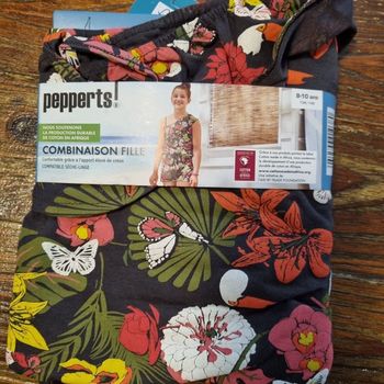 combi short taille 8 / 10 ans 🎁 NEUF